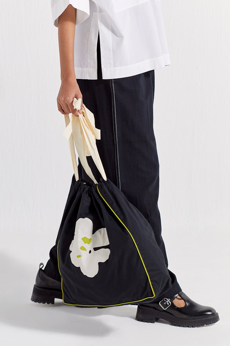 Applique Cargo Bottom - Black - Three