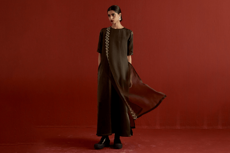Minimalist Fashion in Australia: Key Trends for 2025 - Three Clothing