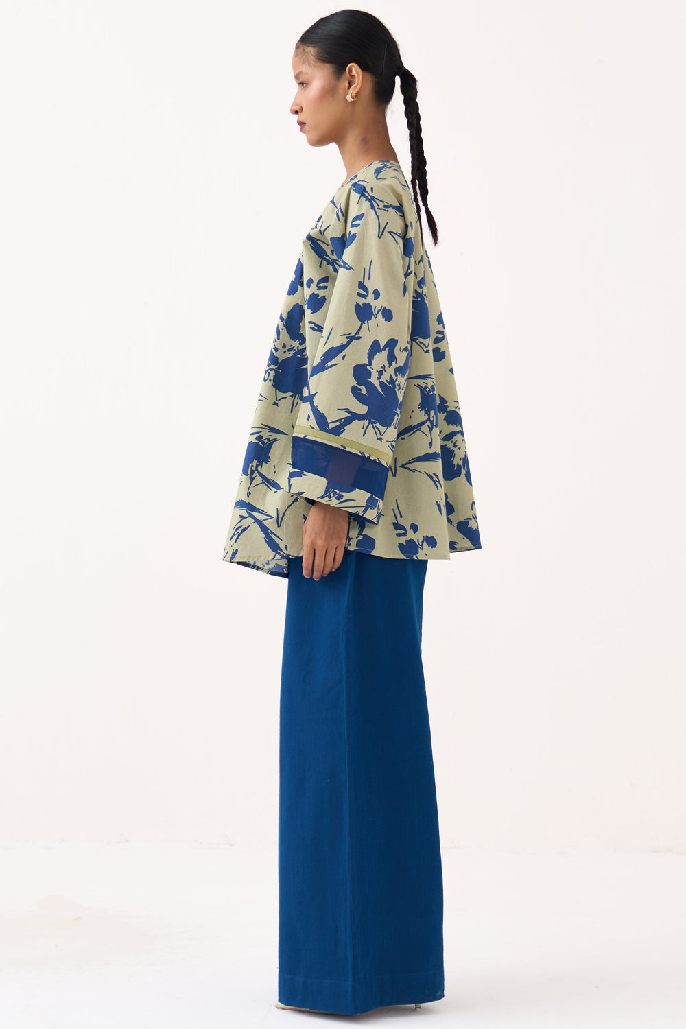Wide Sleeve Gather Neck Top