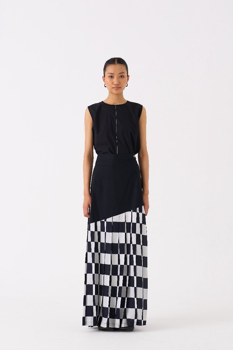 Checkered Skirt Black Check - Three