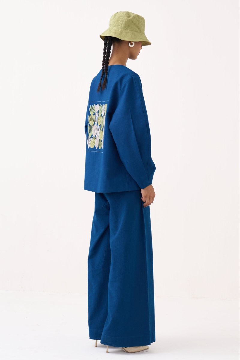 Emb. Contour Overlay - Three Clothing