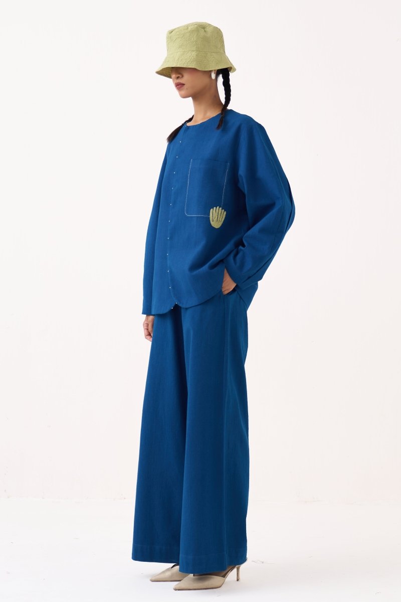 Emb. Contour Overlay - Three Clothing