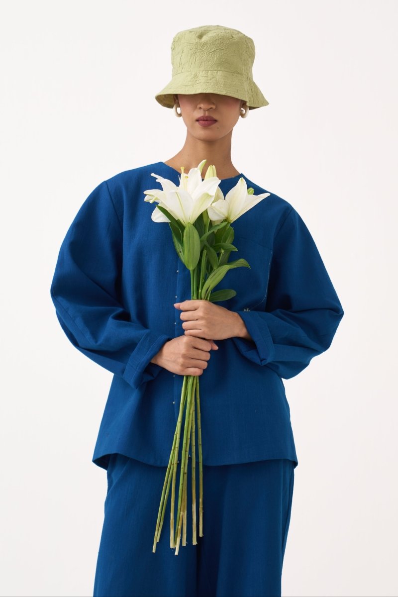 Emb. Contour Overlay - Three Clothing