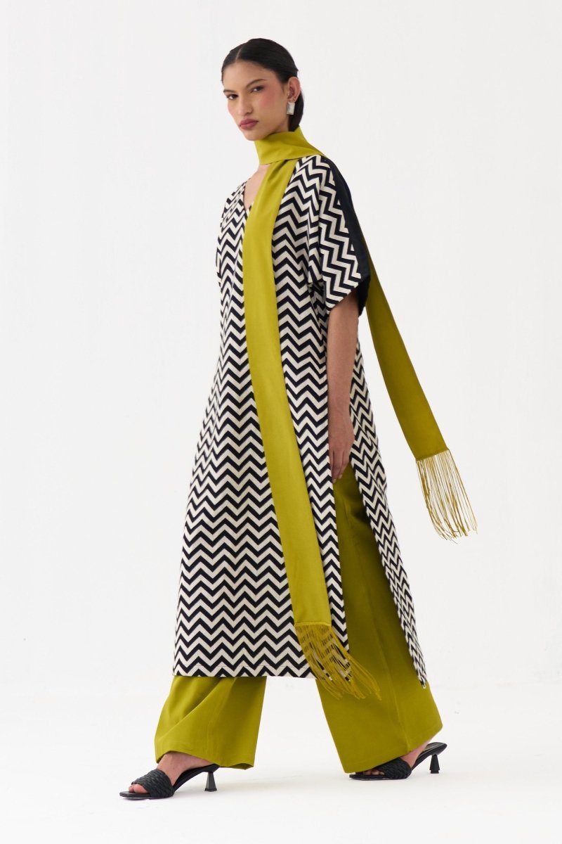 V-Neck Kaftan Co-Ord (Set Of 3) - Three Clothing