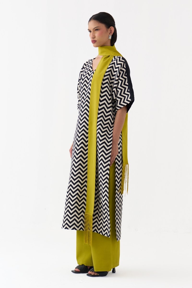 V-Neck Kaftan Co-Ord (Set Of 3) - Three Clothing