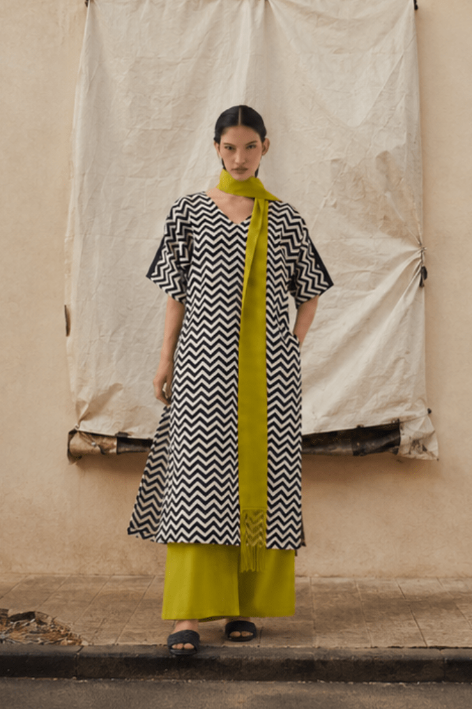 V-Neck Kaftan Co-Ord (Set Of 3) - Three Clothing